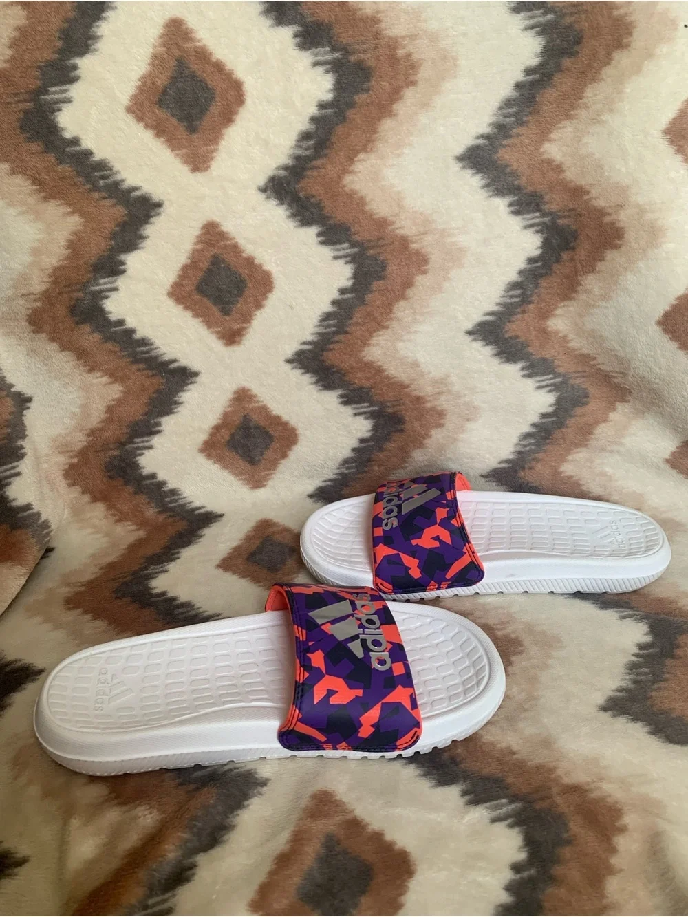 Multicolor adidas slides size 5 boys